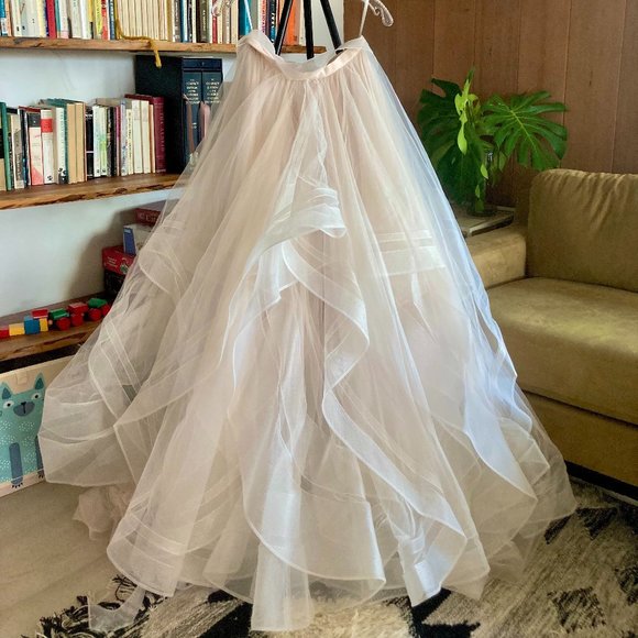 Effie Skirt in Moscato Size 4 | Wtoo by Watters - Picture 4 of 6